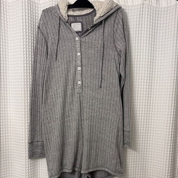 Abercrombie & Fitch Other - Abercrombie & Fitch Heather Gray Sleepwear Size LG